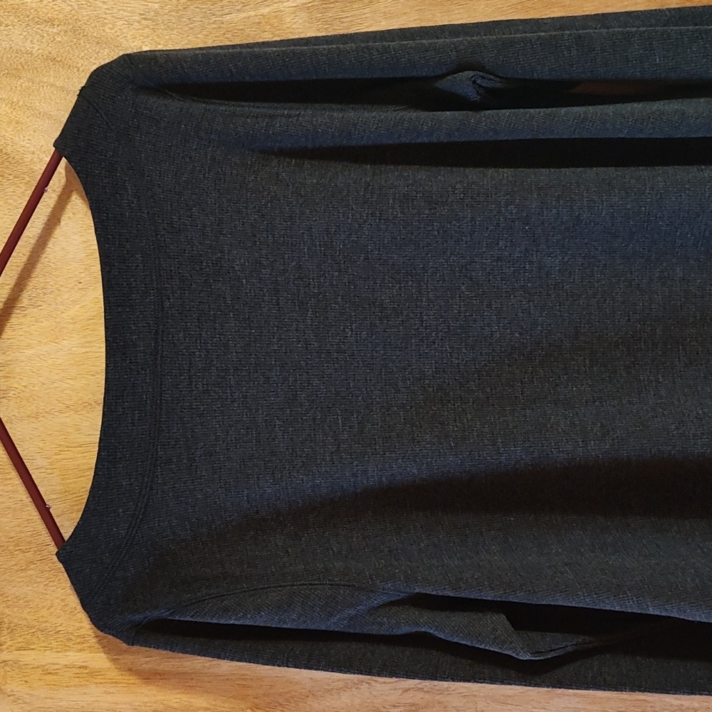 NWT J.Jill Waffle Knit Thermal Top Dark Charcoal Boat Neck Button Cuff Size LT - Picture 8 of 13